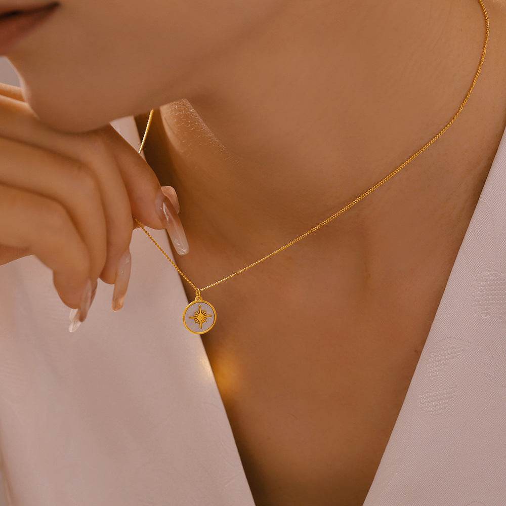 Vintage XINGX Water Shell Round Plate Pendant Necklace Titanium Steel 18K Gold Plated Clavicle Chain - Crea Muze