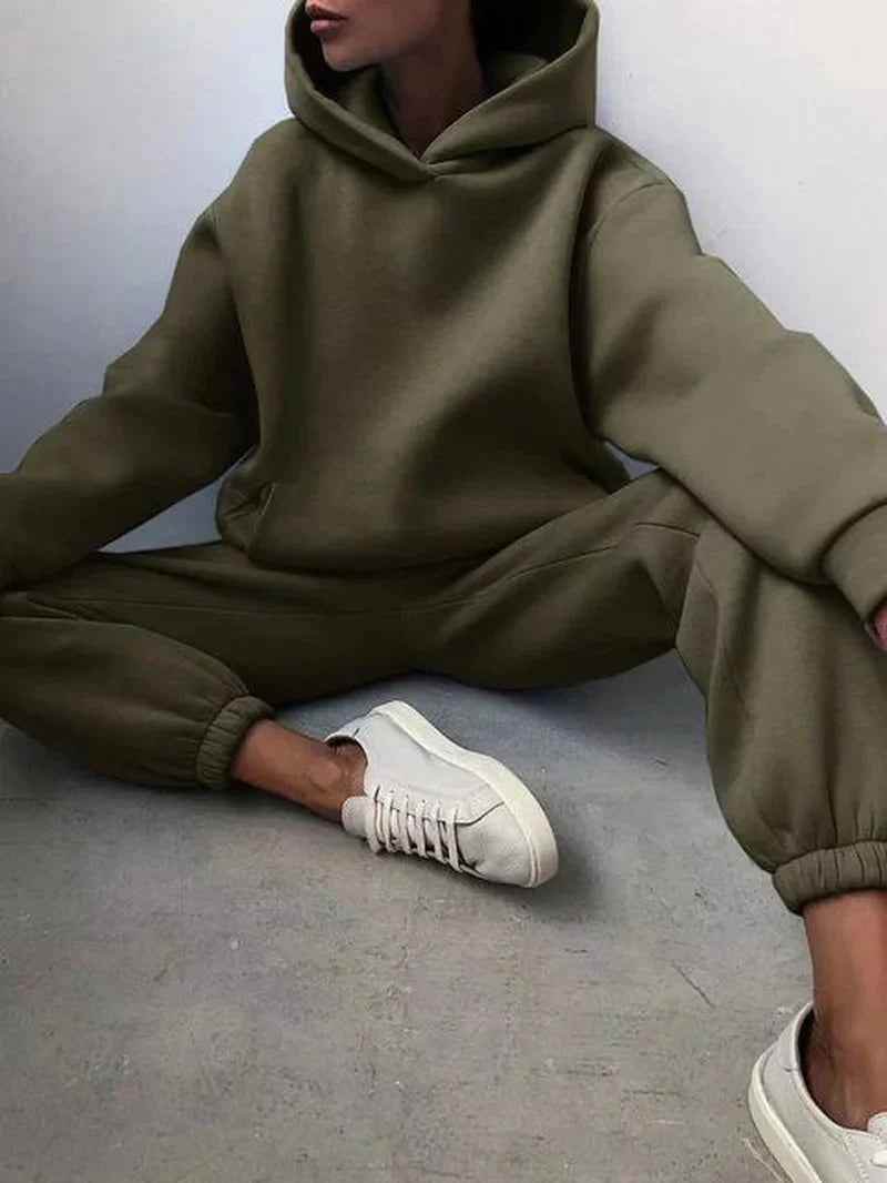 Two-Piece Tracksuit Set - Crea Muze