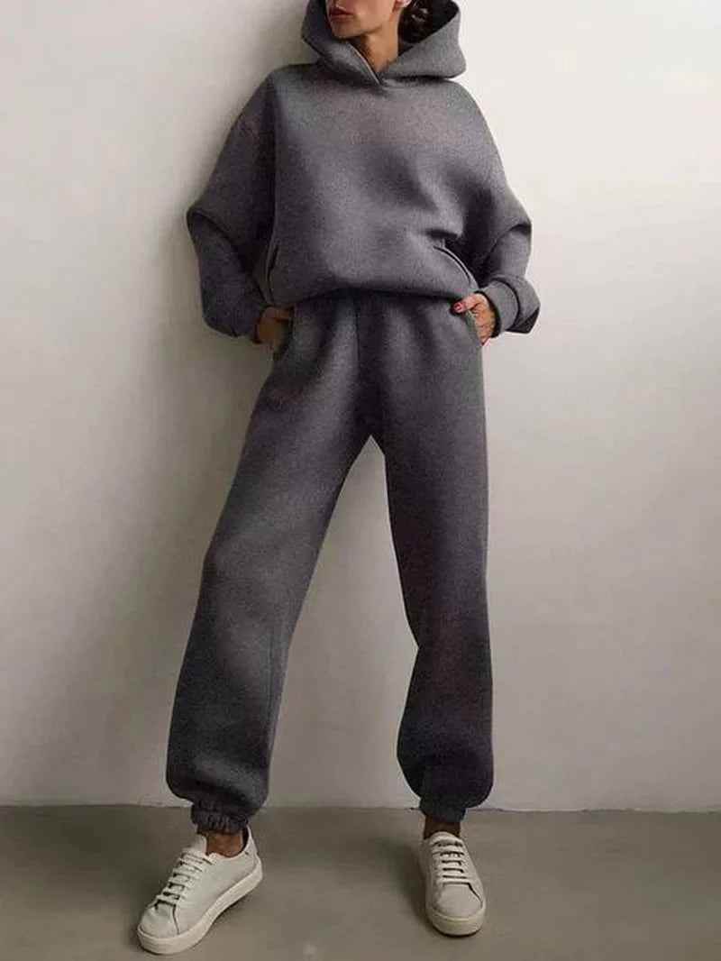 Two-Piece Tracksuit Set - Crea Muze